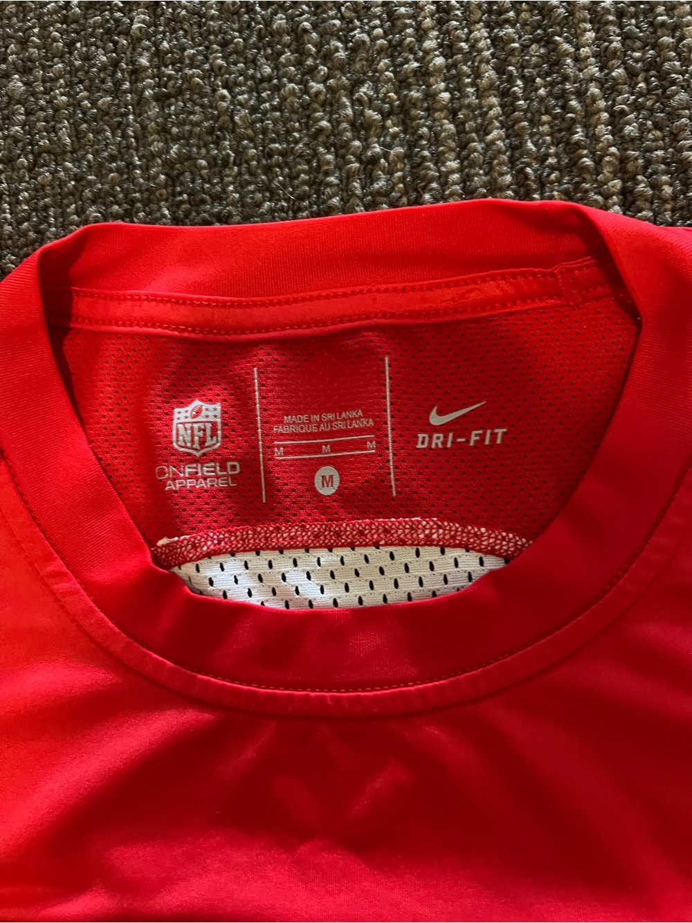 Nike Red Tampa Bay Buccaneers Graphic Short Sleeve Tee - Picture 4 of 5